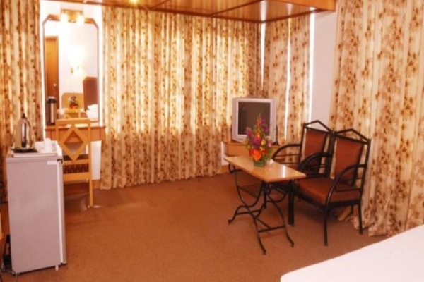 SRM Hotel Khajamalai